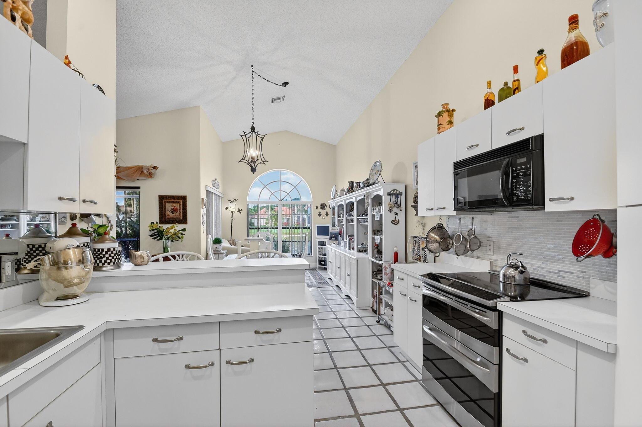 PIPERS GLEN A-3 - Residential