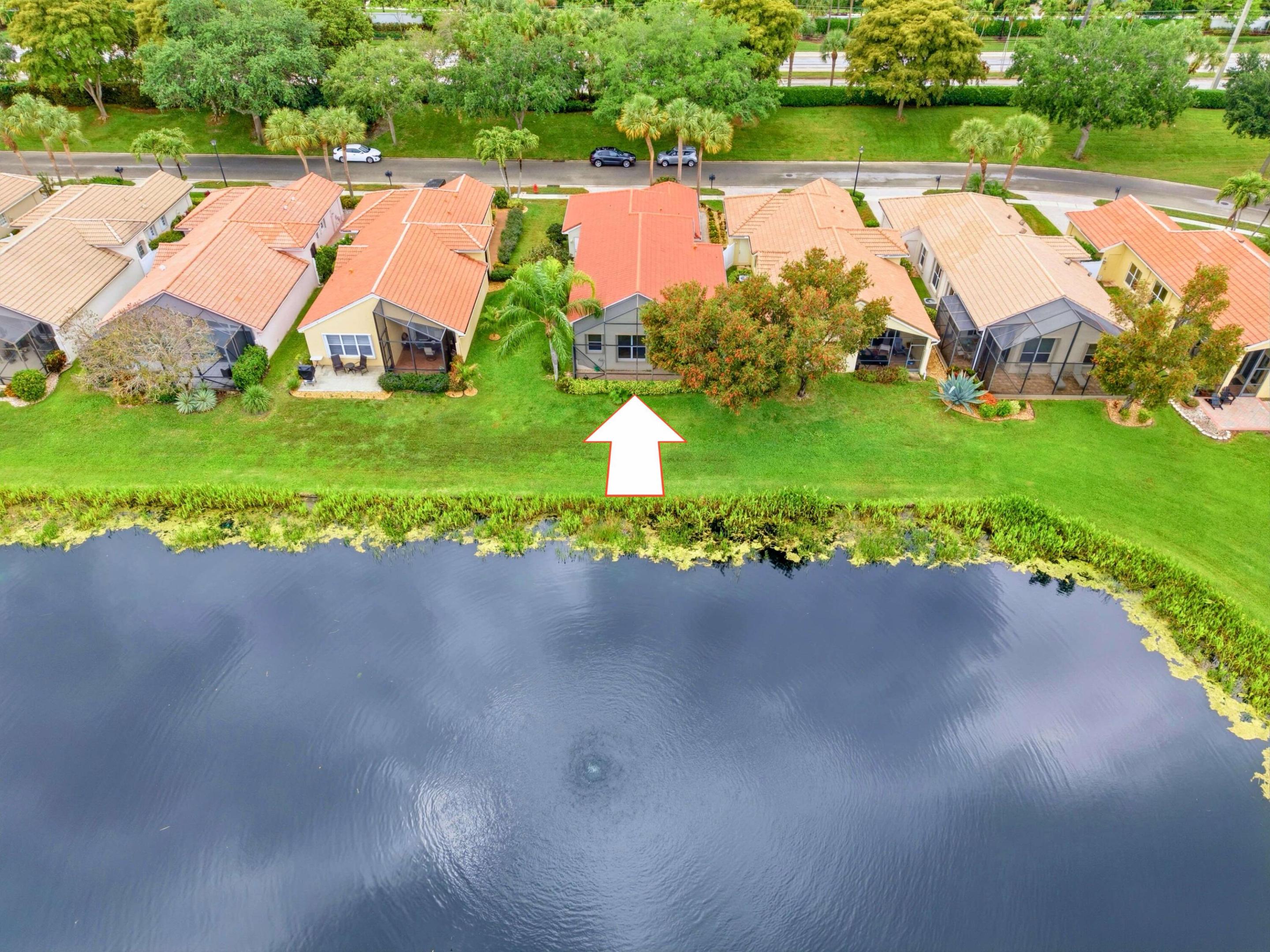 VALENCIA FALLS 4 - Residential