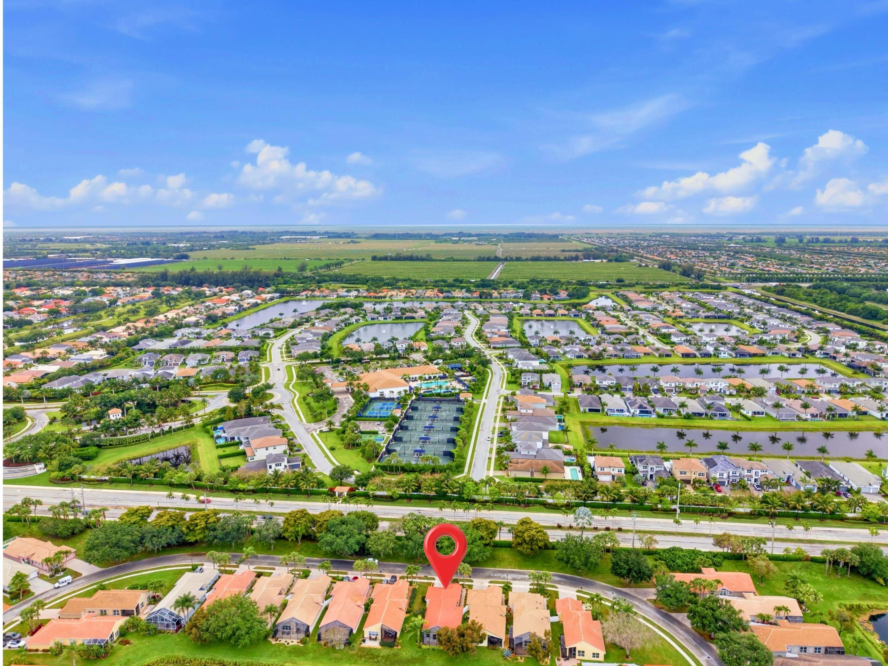 VALENCIA FALLS 4 - Residential