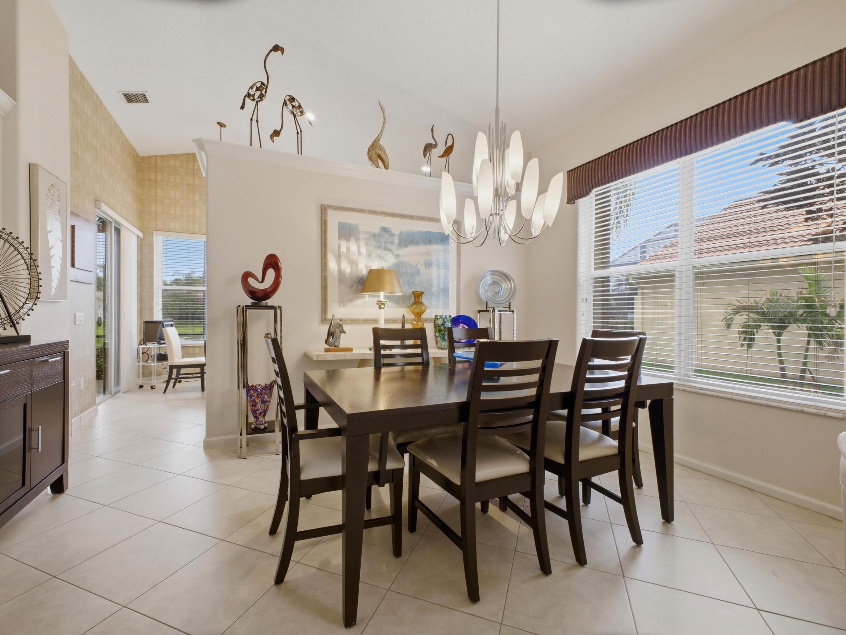 VALENCIA FALLS 4 - Residential