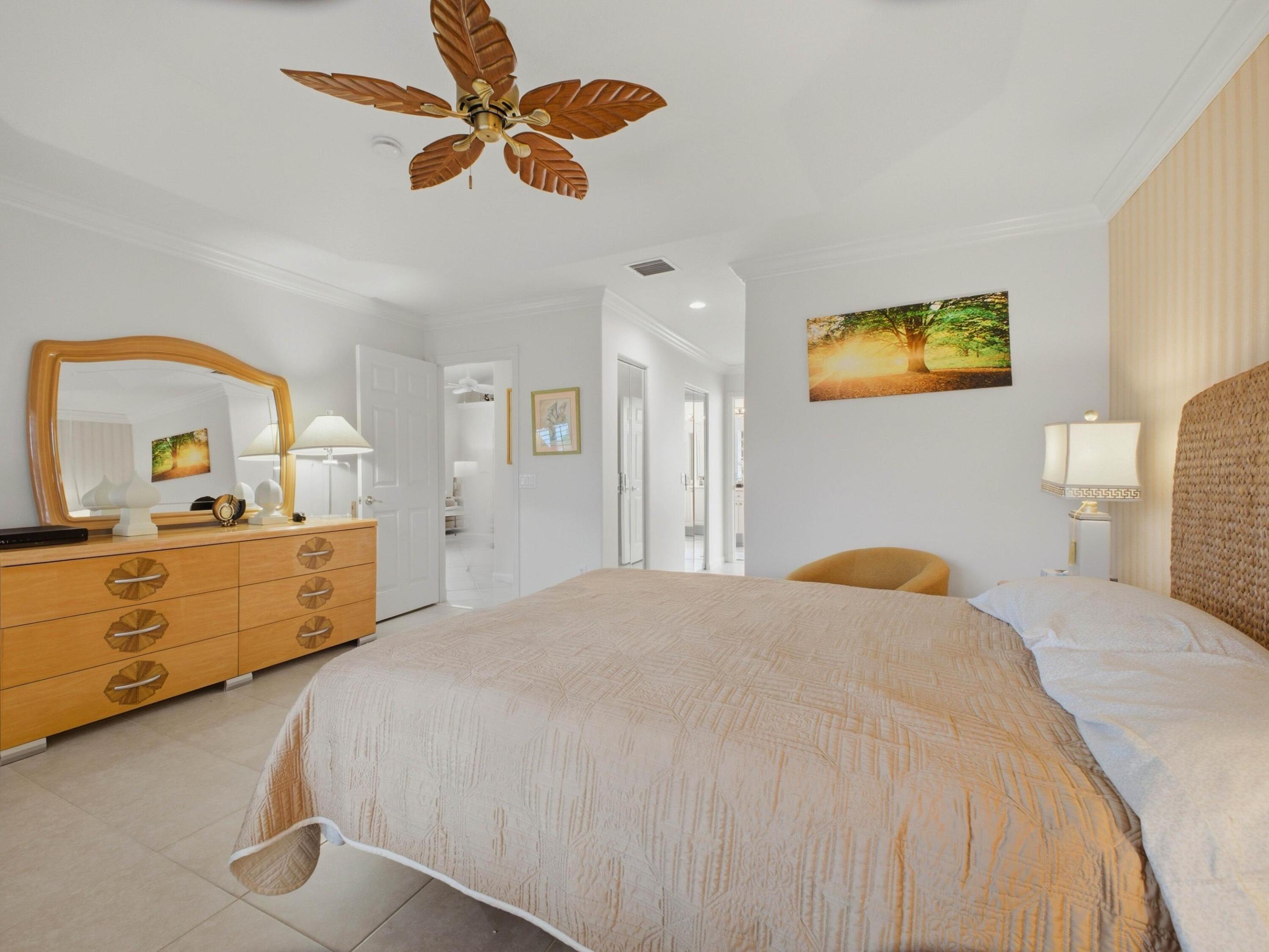 VALENCIA FALLS 4 - Residential