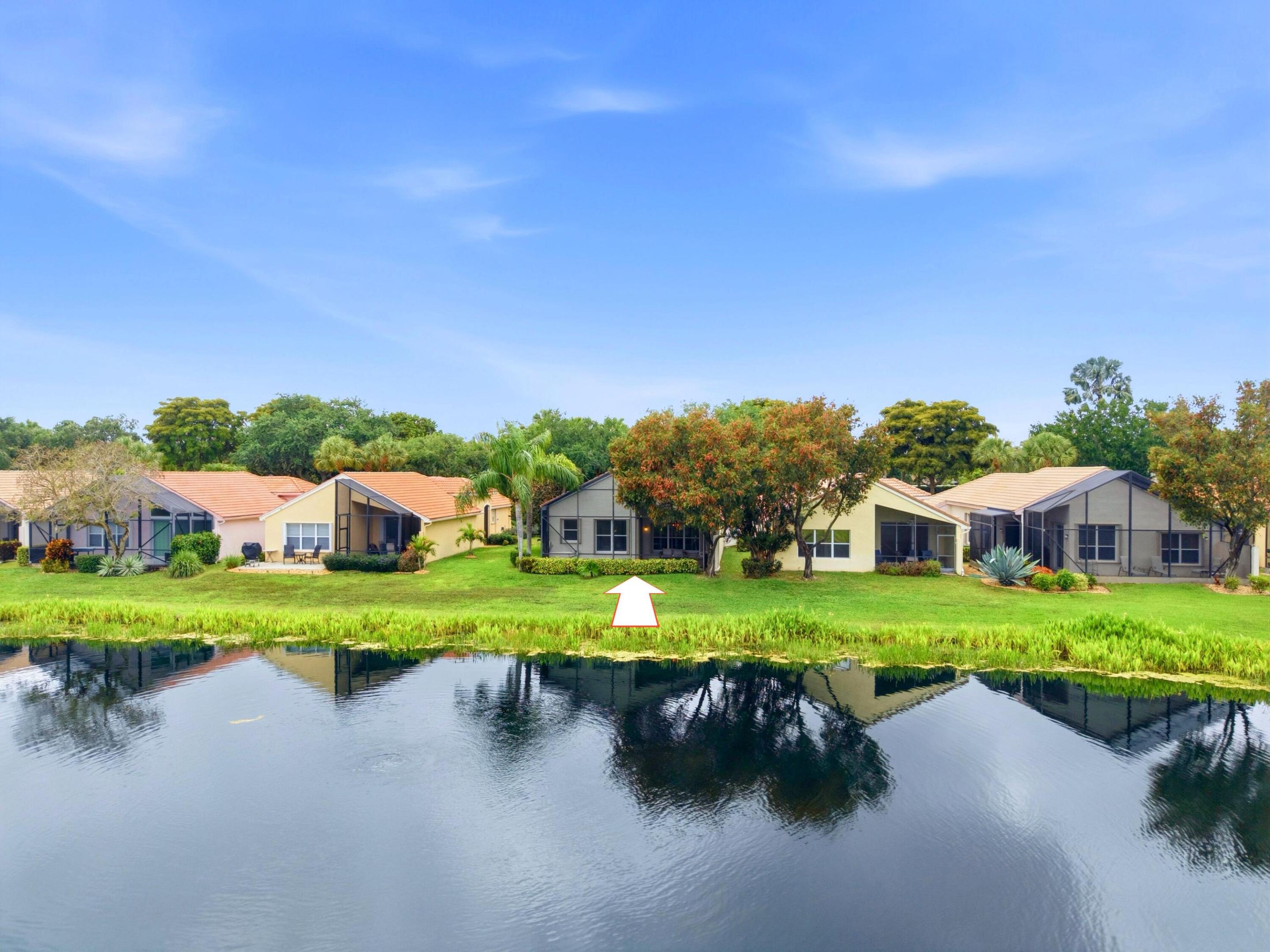 VALENCIA FALLS 4 - Residential