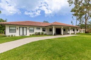 SADDLE TRAIL PARK OF WELLINGTON - Residential Lease