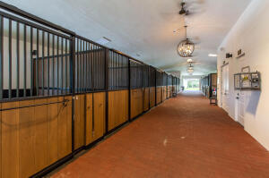 SADDLE TRAIL PARK OF WELLINGTON - Residential Lease