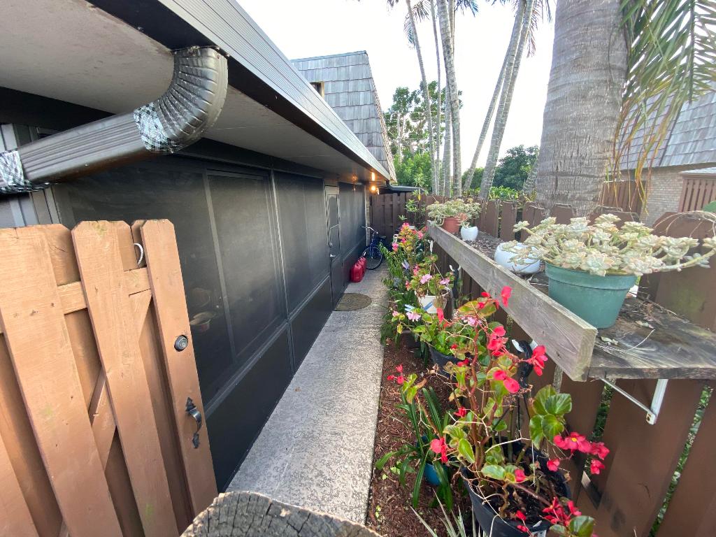 SPRINGDALE HOMES - Residential Lease