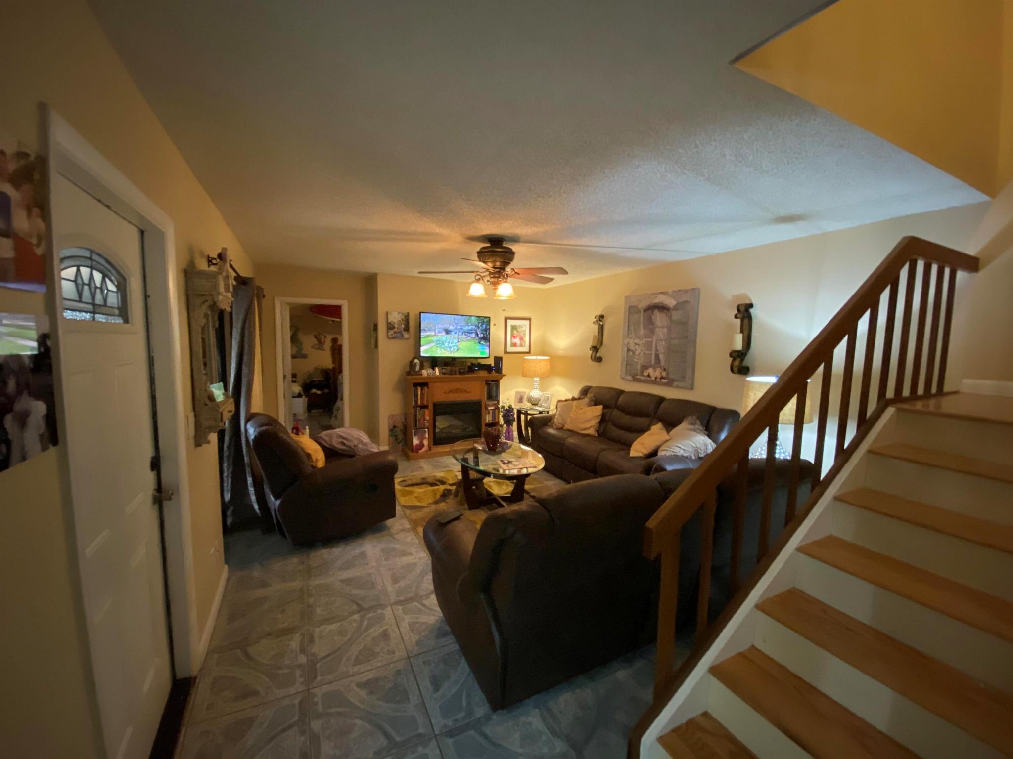 SPRINGDALE HOMES - Residential Lease