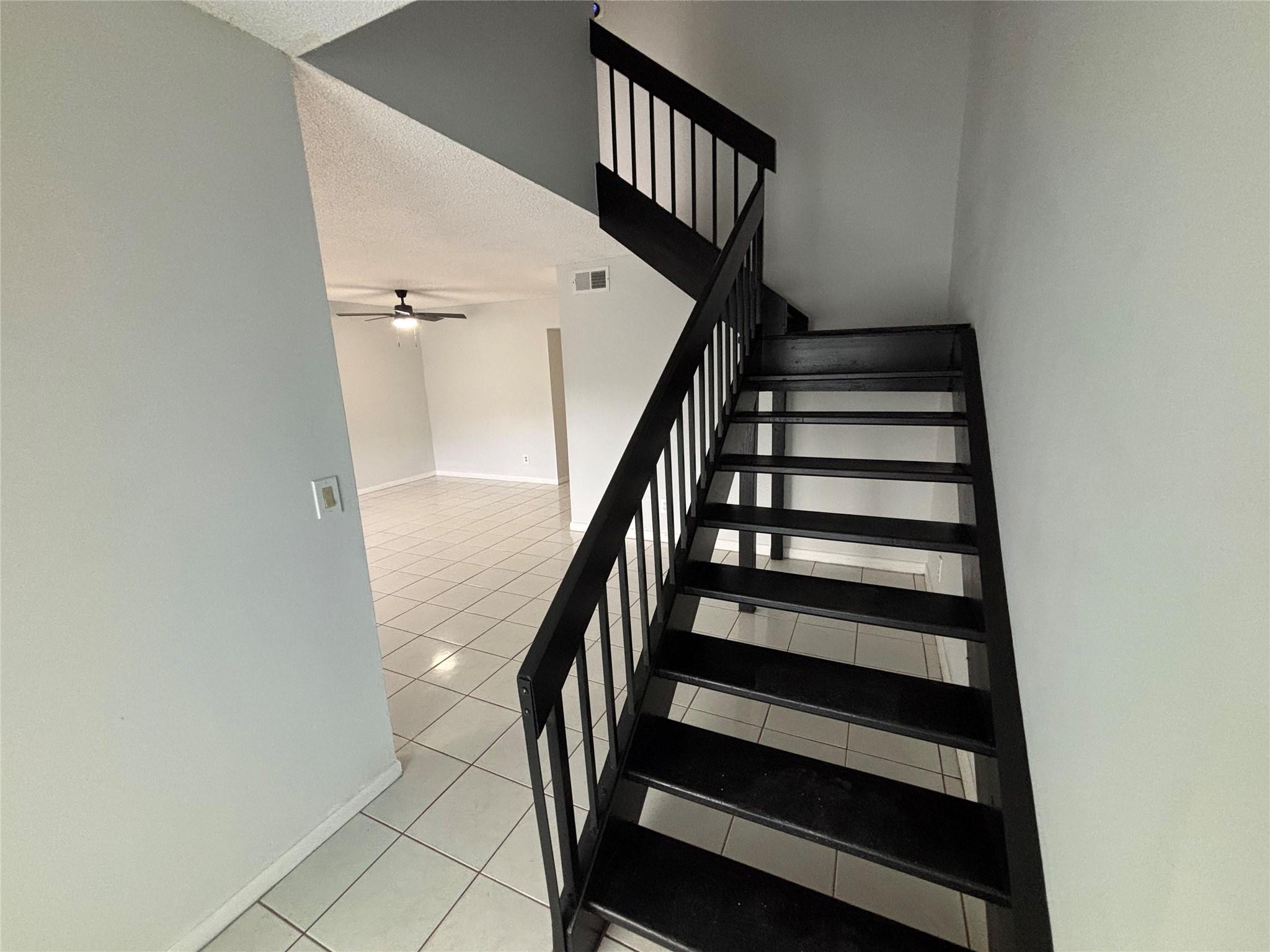 Woodscape Twnhms Condo - Residential Lease
