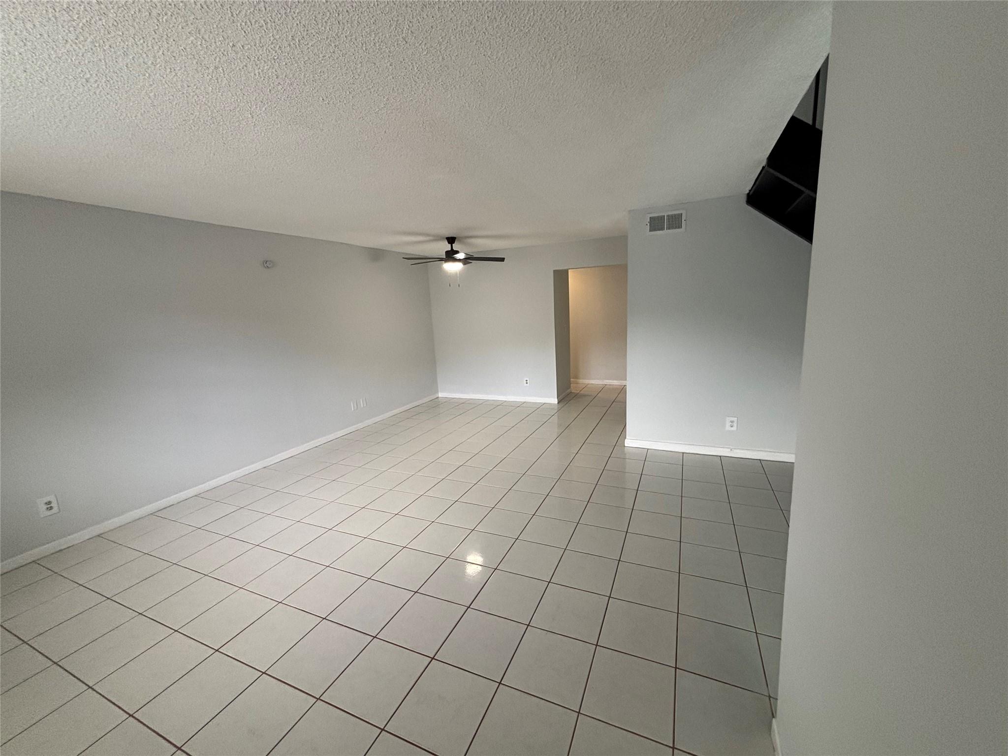 Woodscape Twnhms Condo - Residential Lease