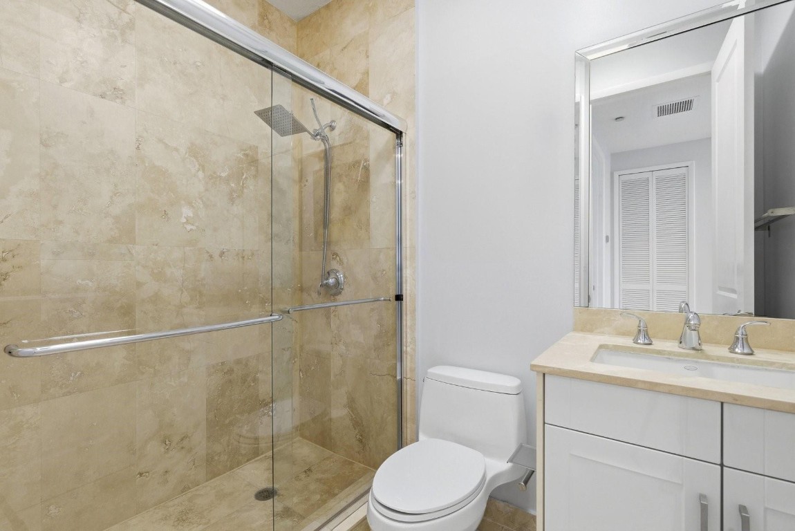 VICTORIA'S POINT - Residential