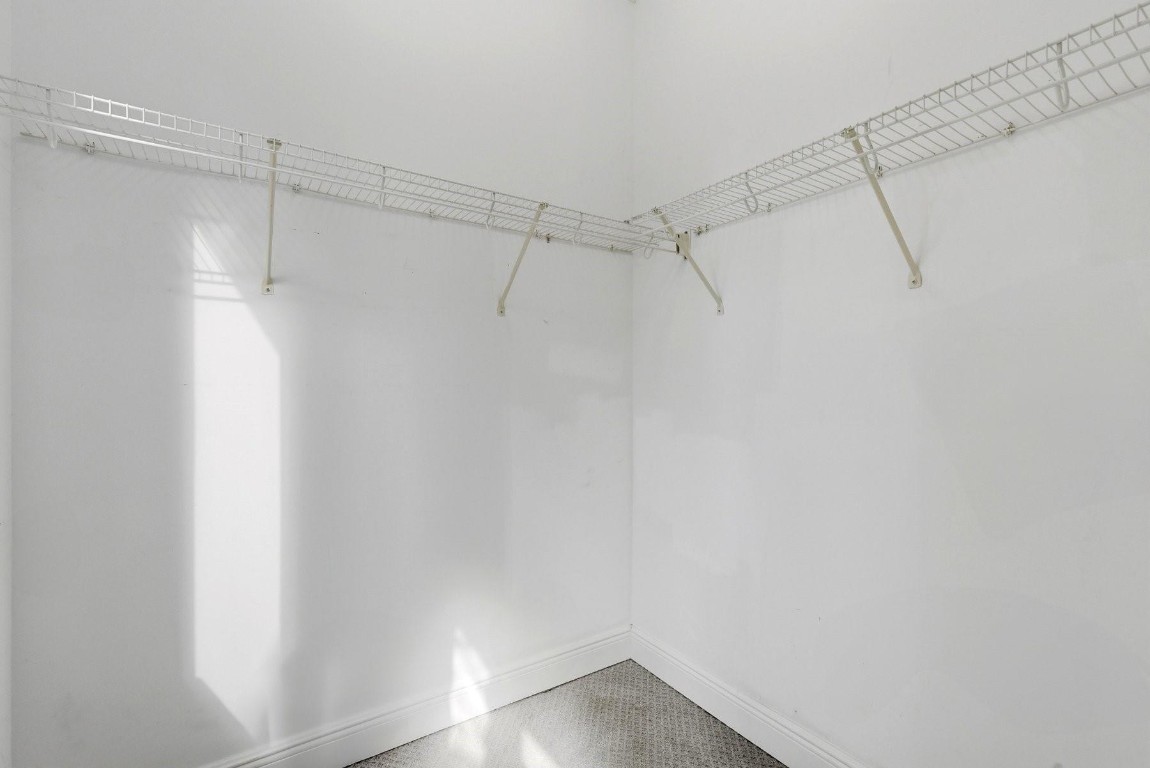 VICTORIA'S POINT - Residential