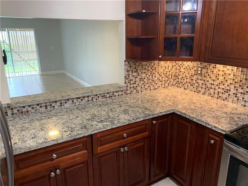 CORAL GARDENS - Residential