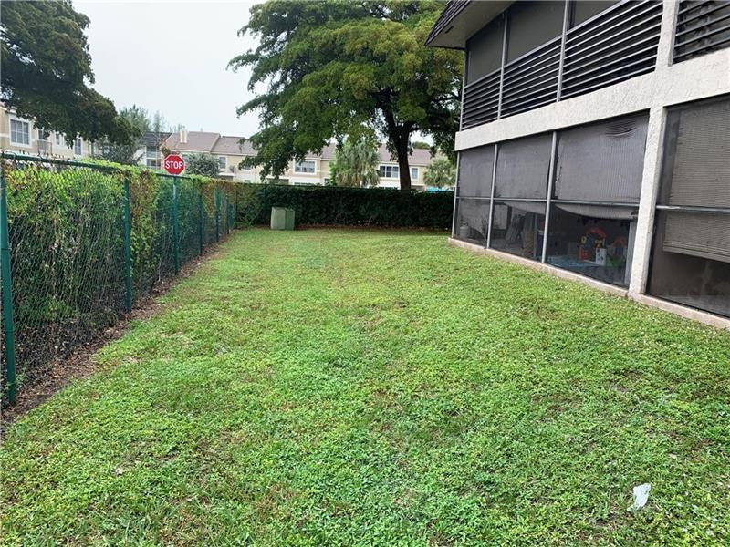 CORAL GARDENS - Residential