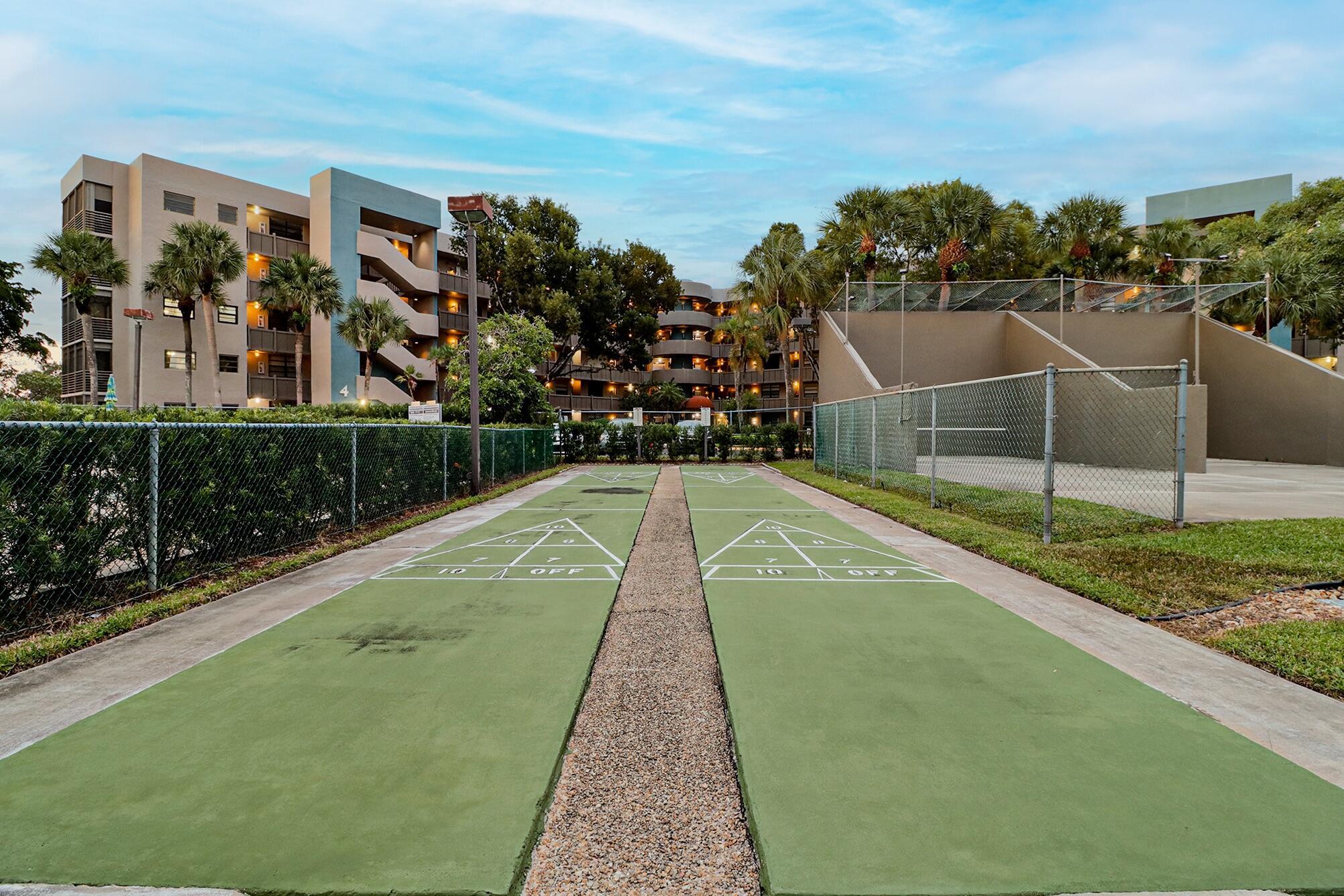COLONY POINT - Residential