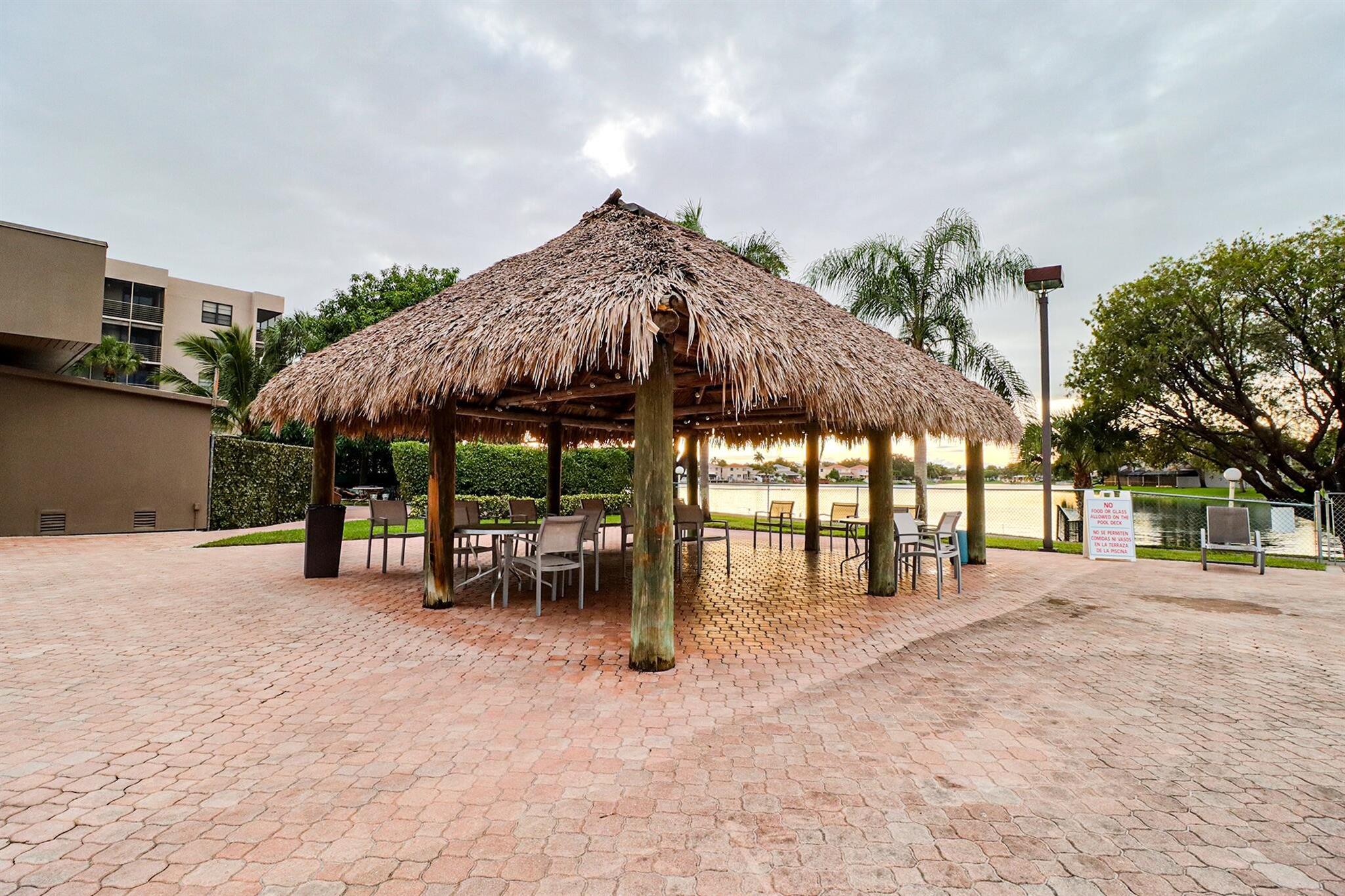 COLONY POINT - Residential