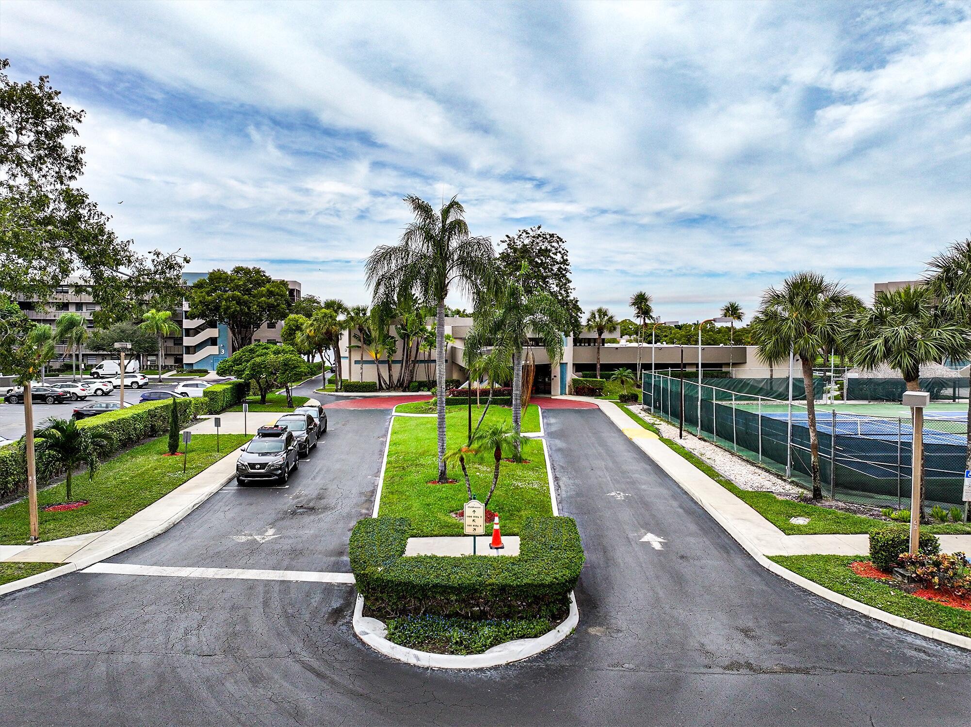COLONY POINT - Residential