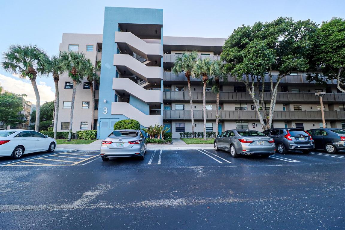 COLONY POINT - Residential