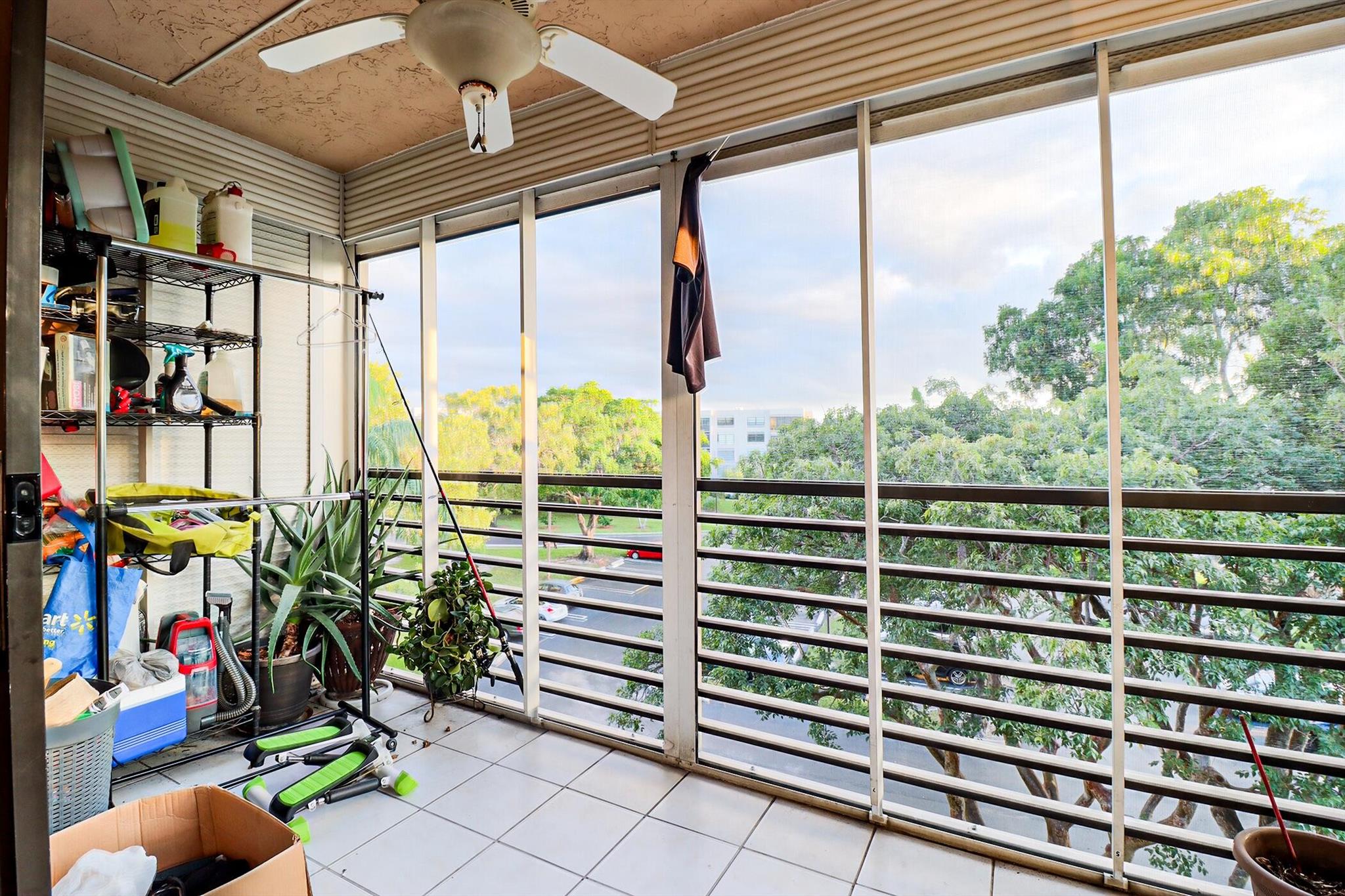 COLONY POINT - Residential