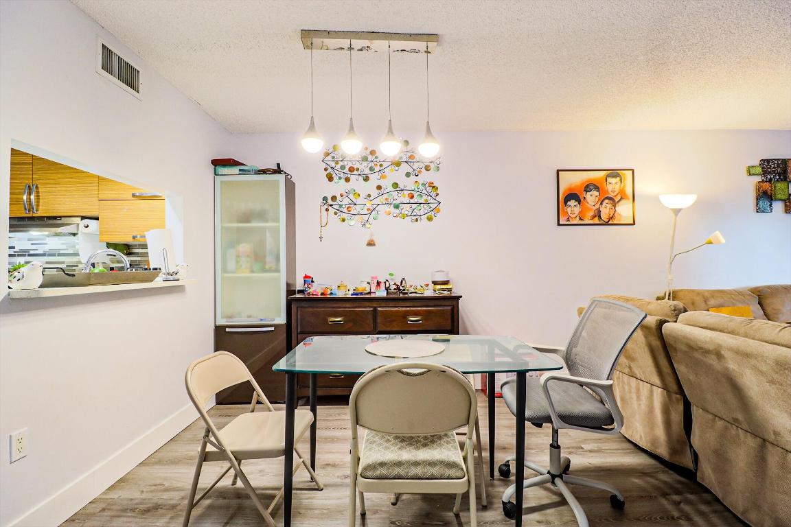 COLONY POINT - Residential