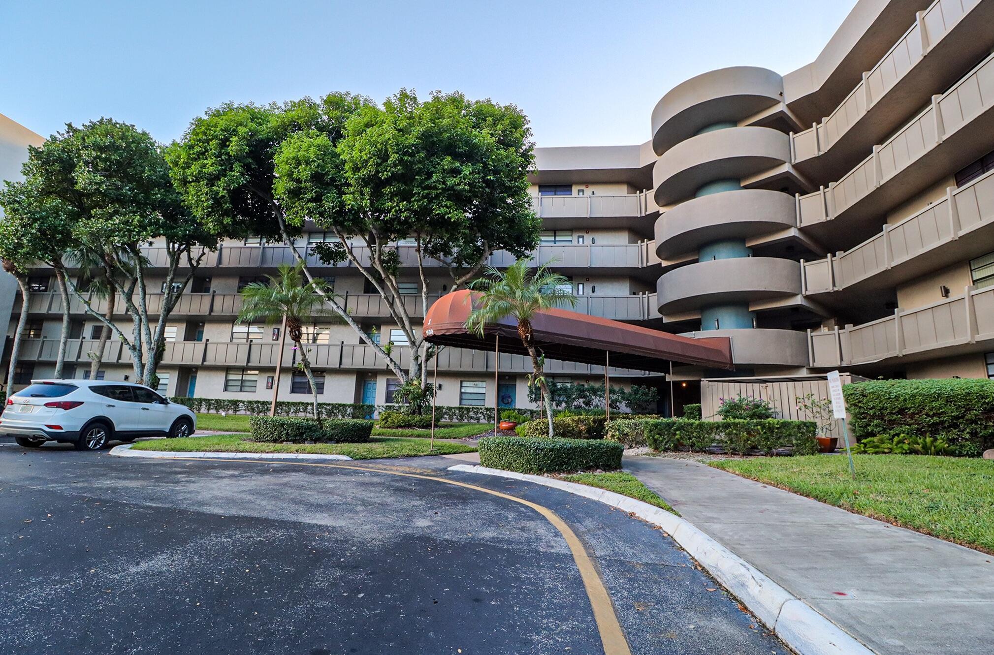 COLONY POINT - Residential