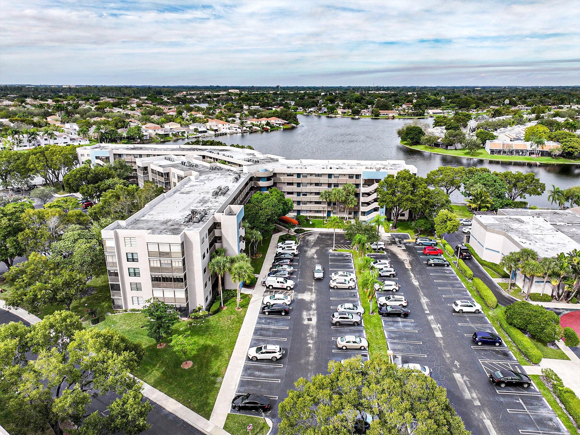 COLONY POINT - Residential