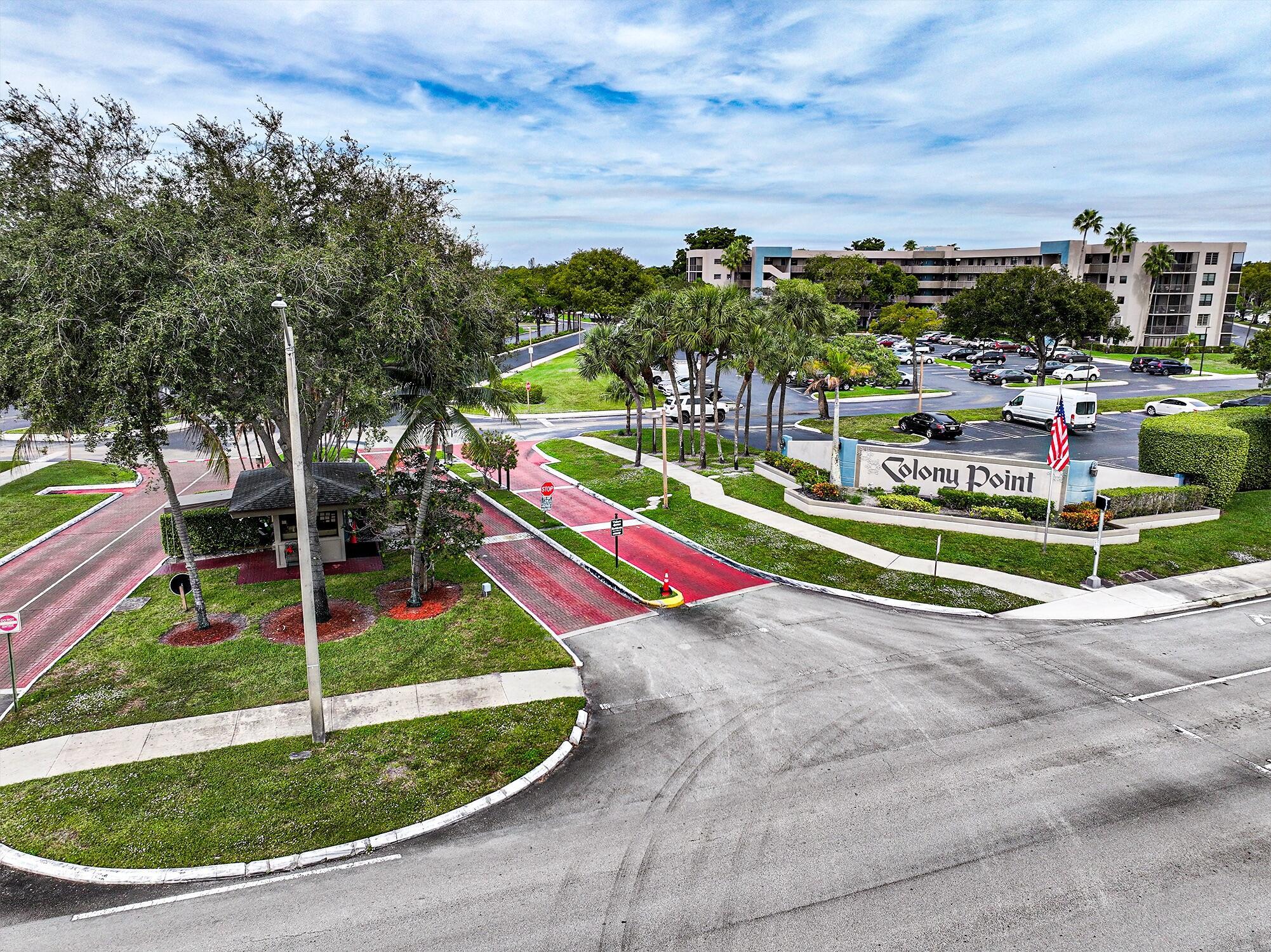 COLONY POINT - Residential