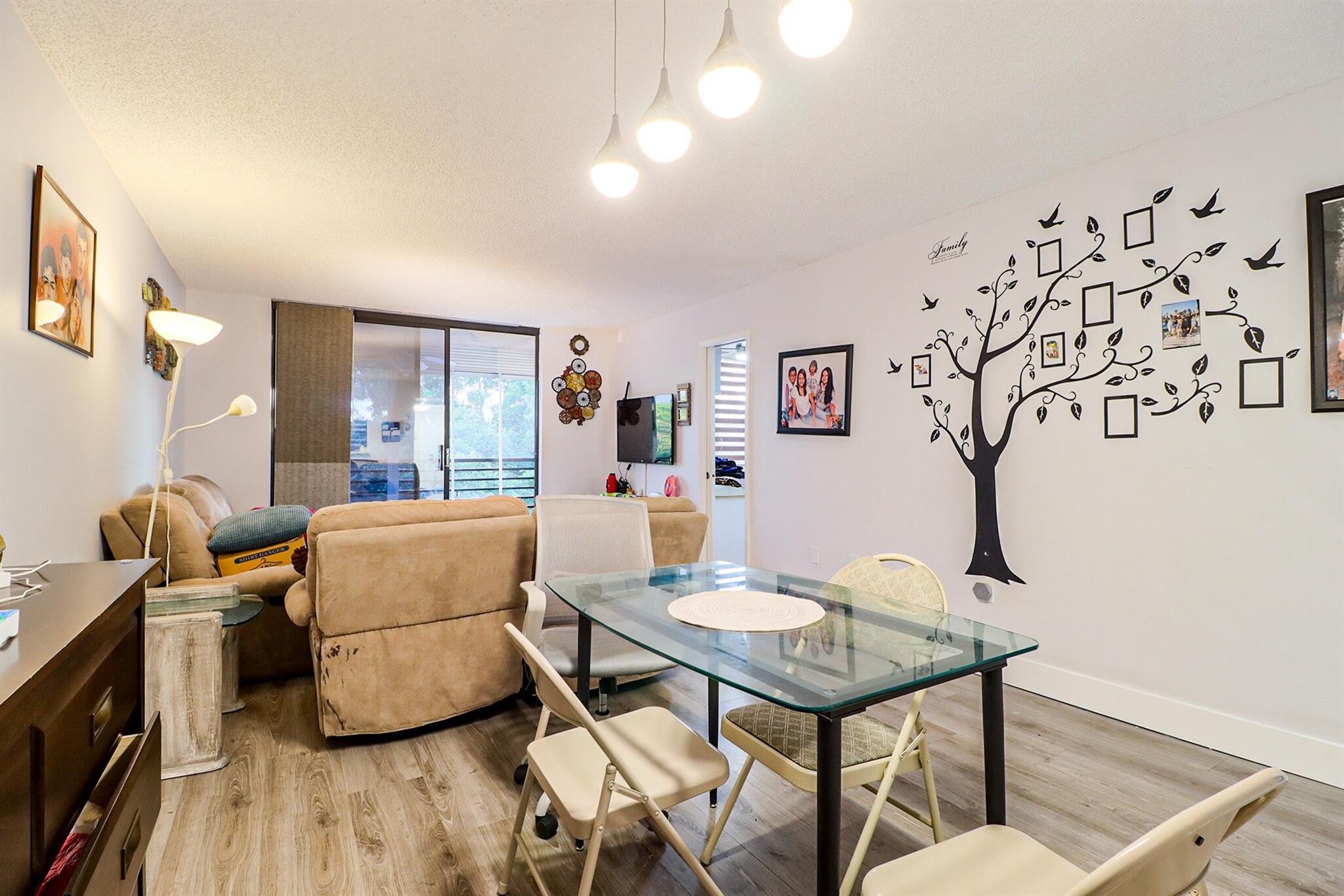 COLONY POINT - Residential