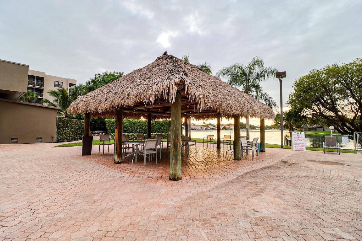 COLONY POINT - Residential