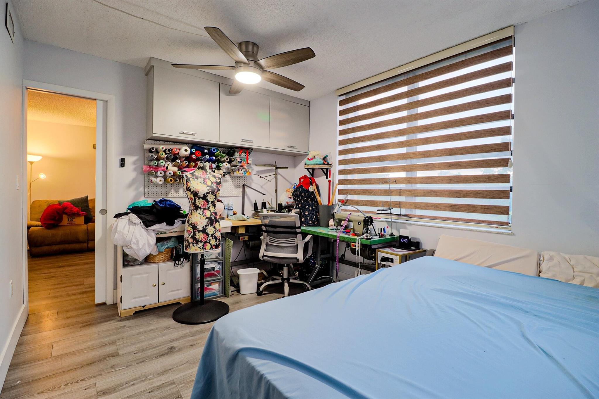 COLONY POINT - Residential