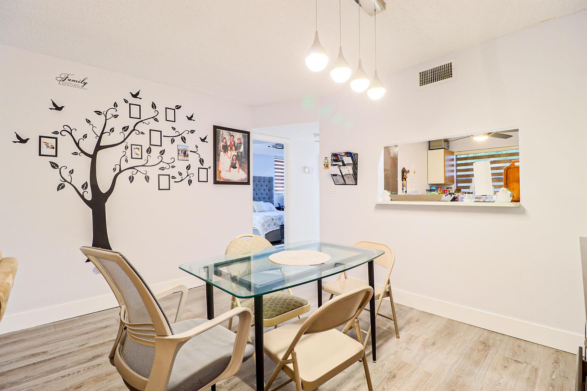 COLONY POINT - Residential