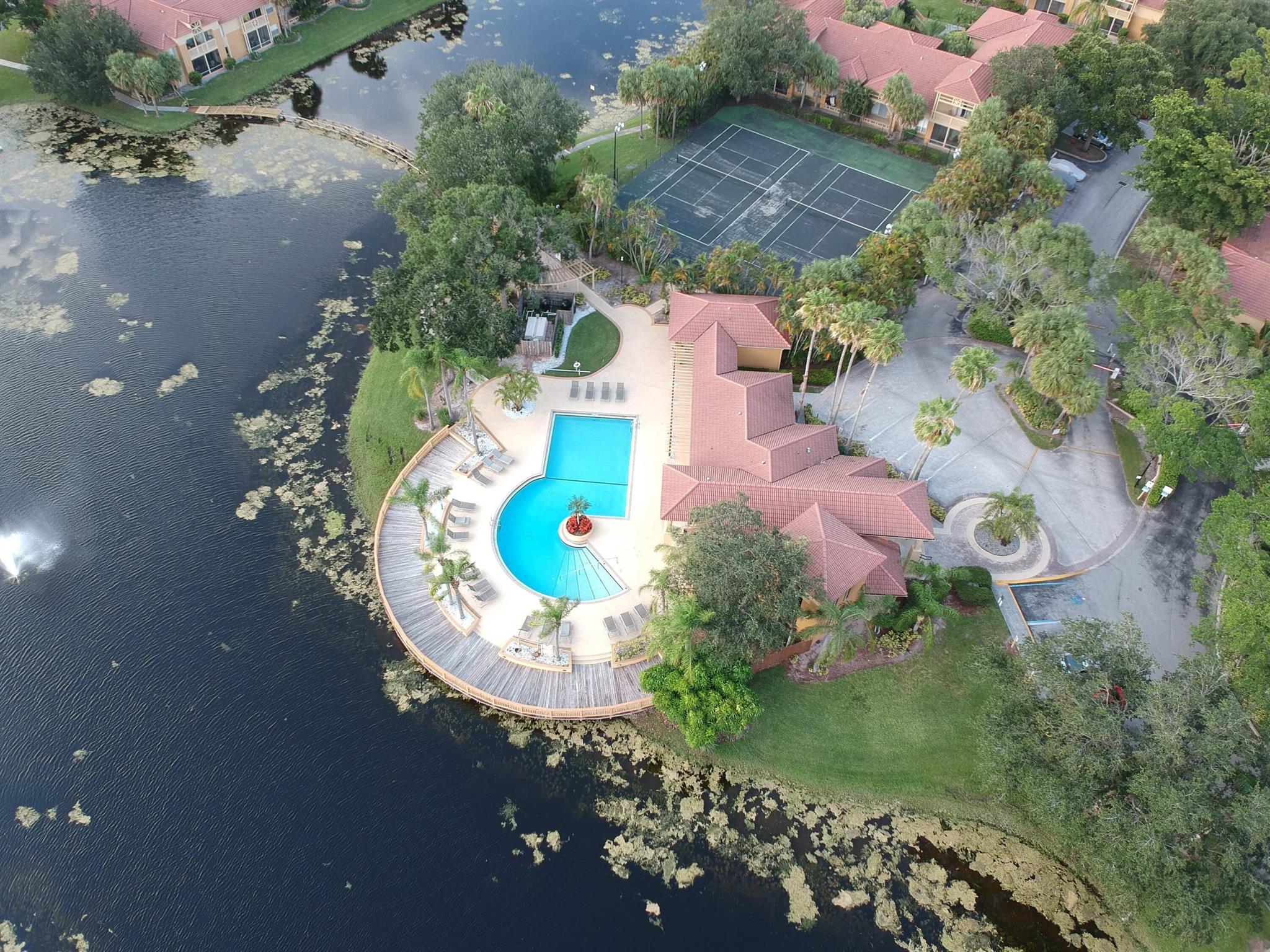 PALM LAKE CONDO - Residential Lease