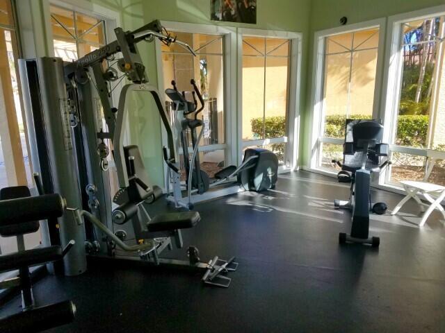 PALM LAKE CONDO - Residential Lease