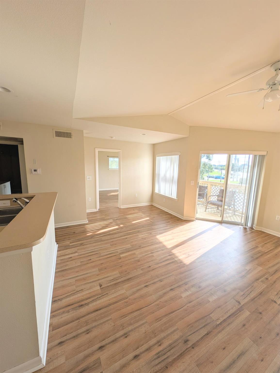 PALM LAKE CONDO - Residential Lease