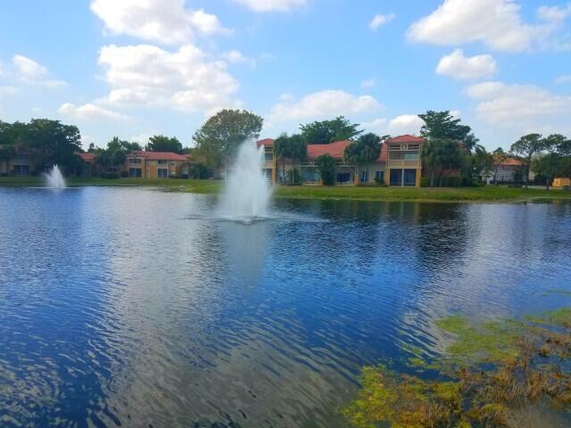 PALM LAKE CONDO - Residential Lease