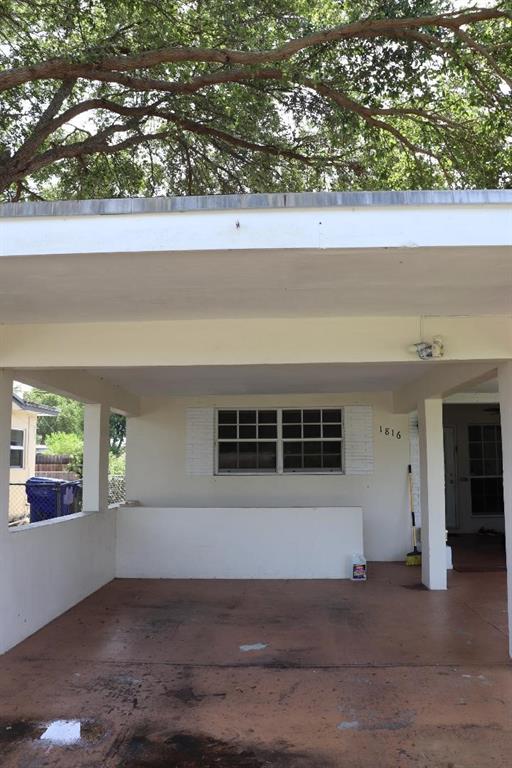 Hollywood Hills 6-22 B - Residential