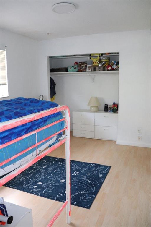 Hollywood Hills 6-22 B - Residential