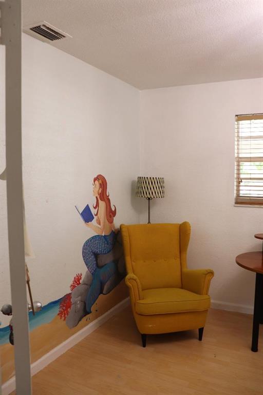 Hollywood Hills 6-22 B - Residential