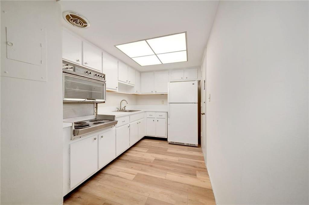 CARAVEL CONDOMINIUM APARTMENTS - Residential Lease