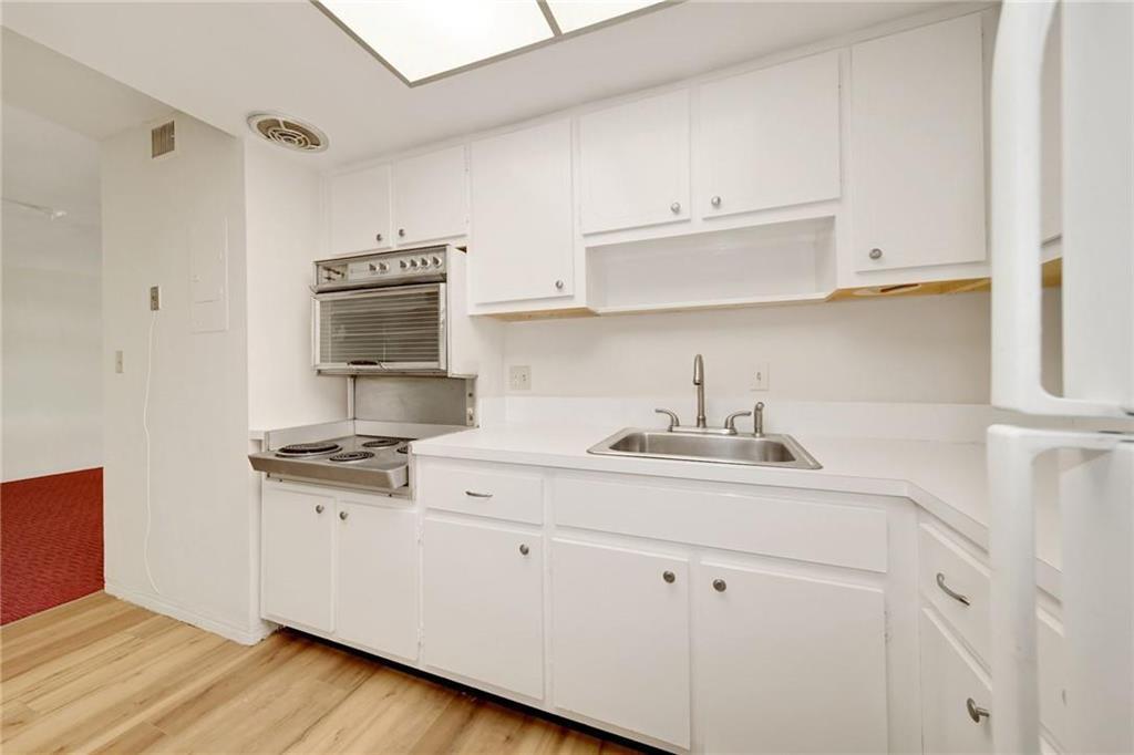 CARAVEL CONDOMINIUM APARTMENTS - Residential Lease