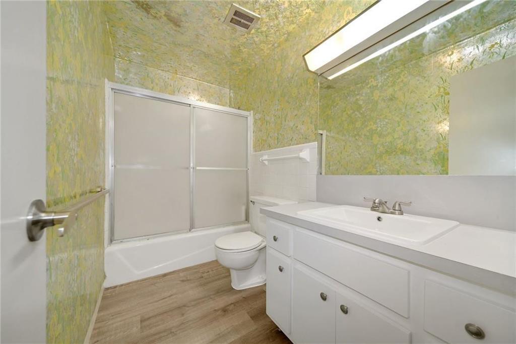 CARAVEL CONDOMINIUM APARTMENTS - Residential Lease