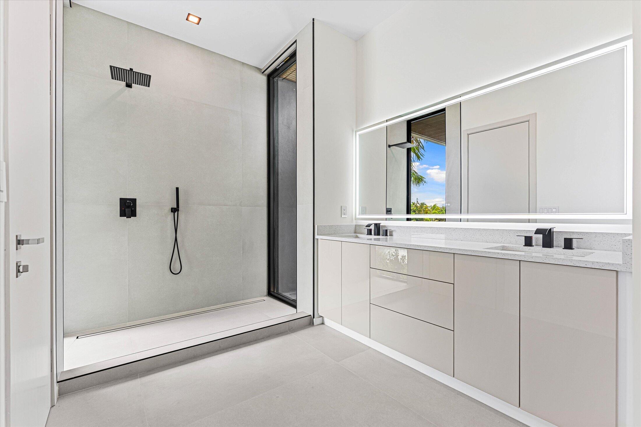 SOUTH NEW RIVER ISLES SEC - Residential