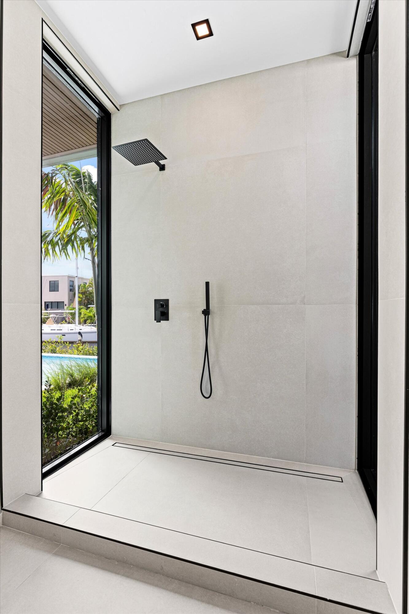 SOUTH NEW RIVER ISLES SEC - Residential