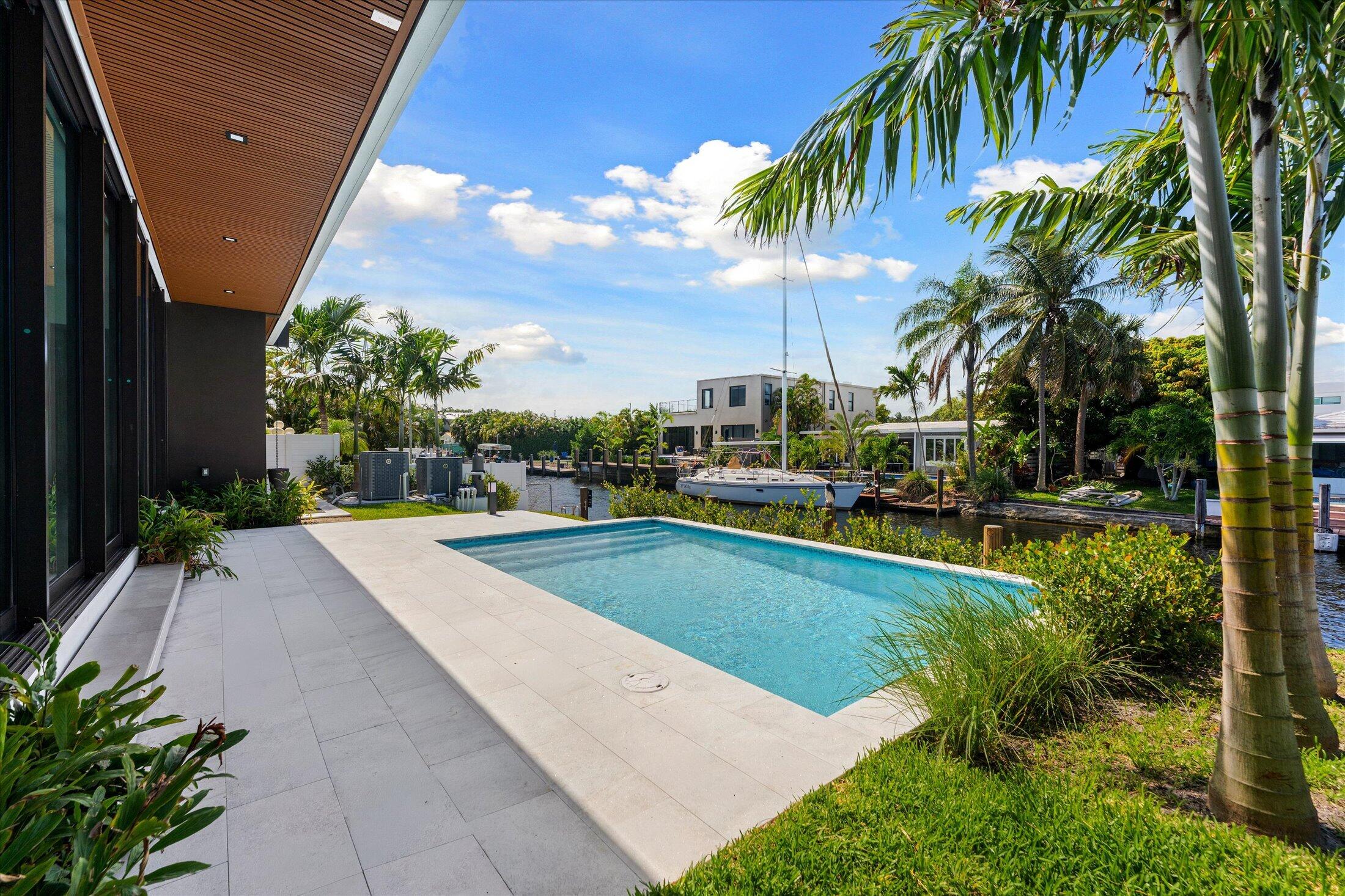 SOUTH NEW RIVER ISLES SEC - Residential