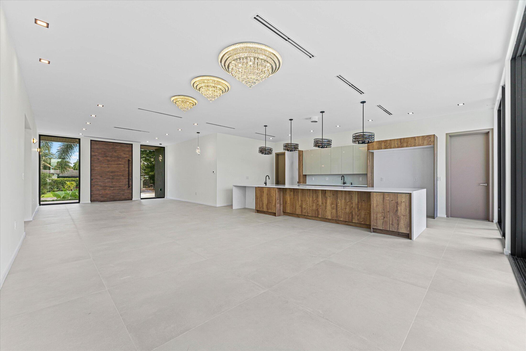 SOUTH NEW RIVER ISLES SEC - Residential