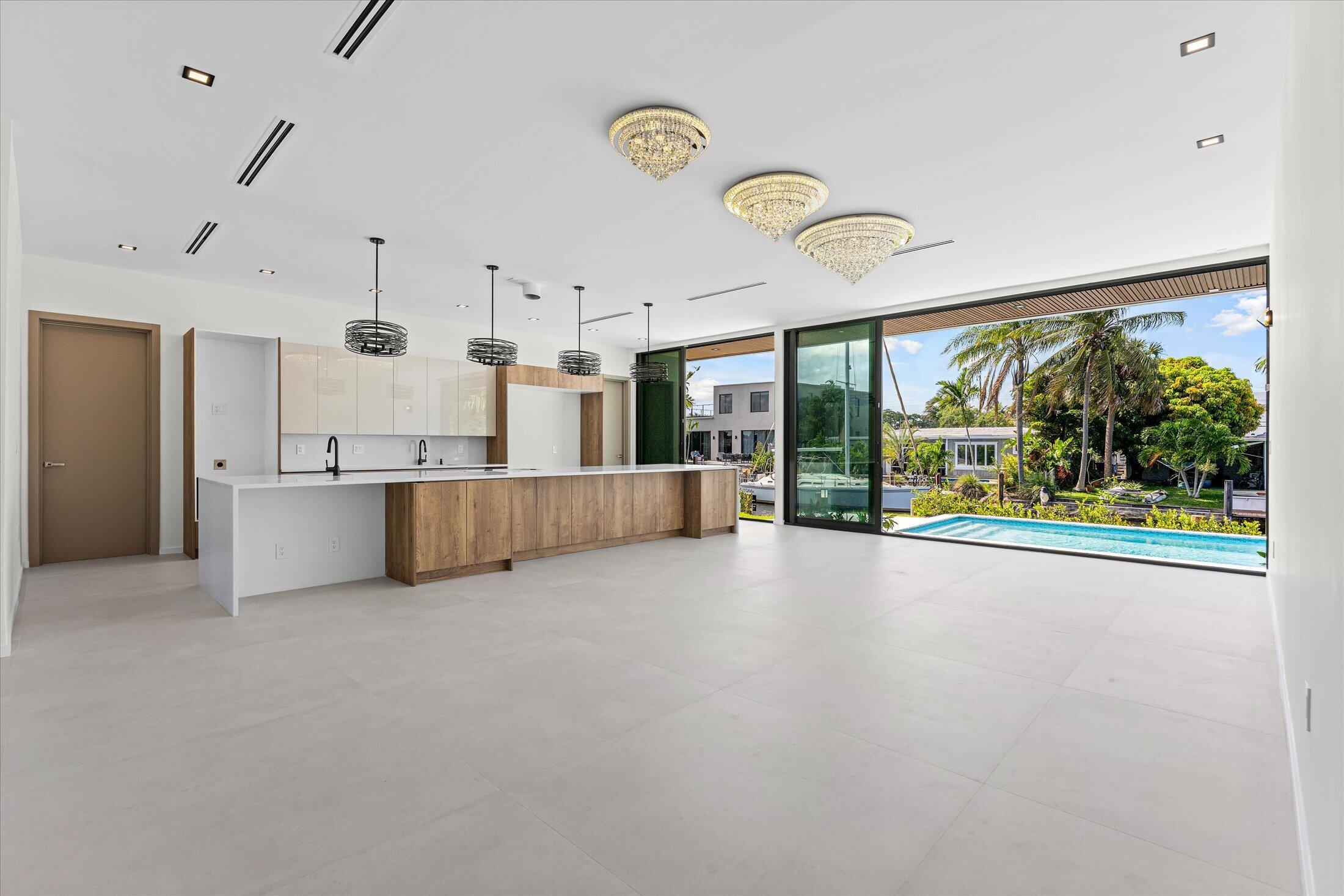 SOUTH NEW RIVER ISLES SEC - Residential