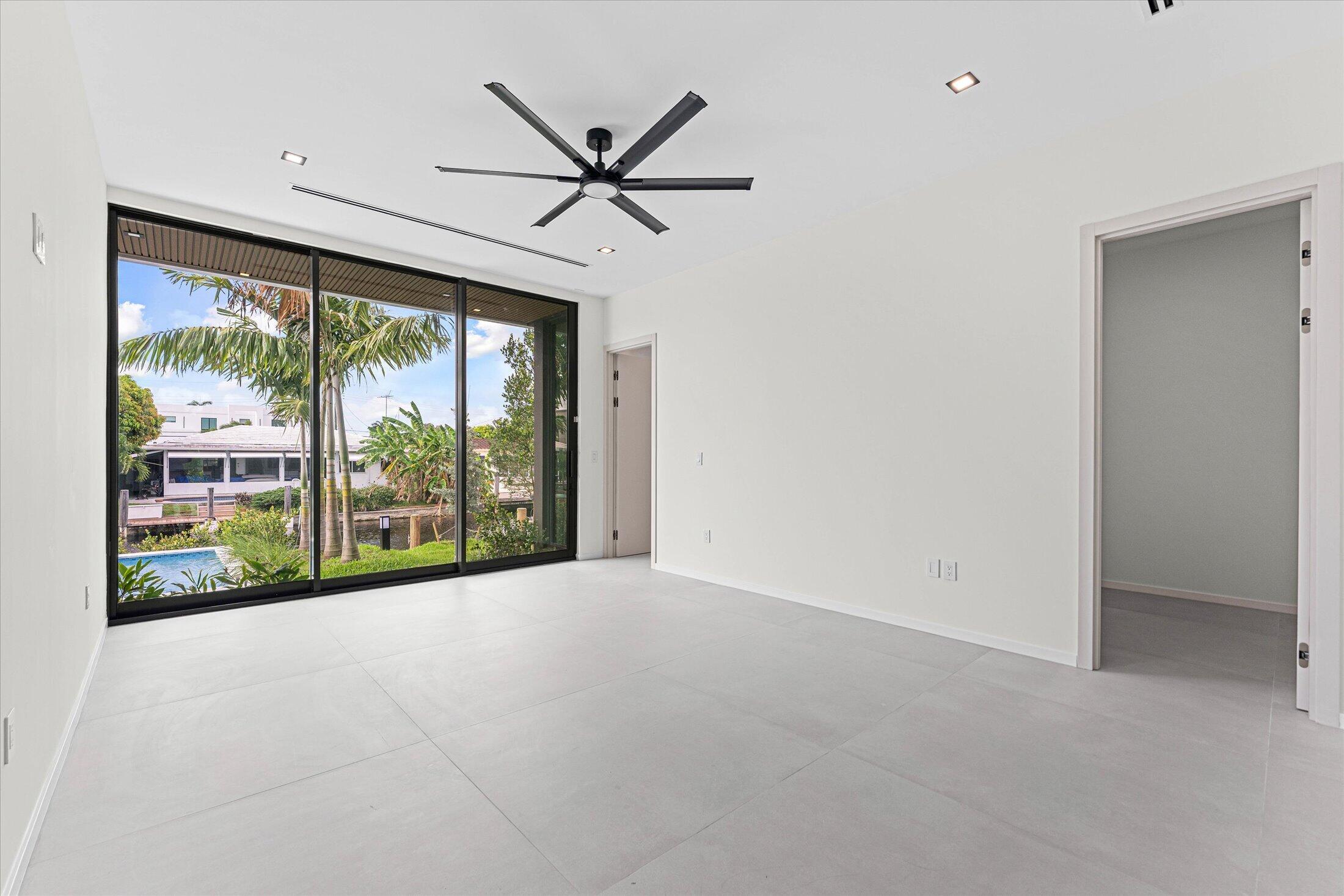 SOUTH NEW RIVER ISLES SEC - Residential