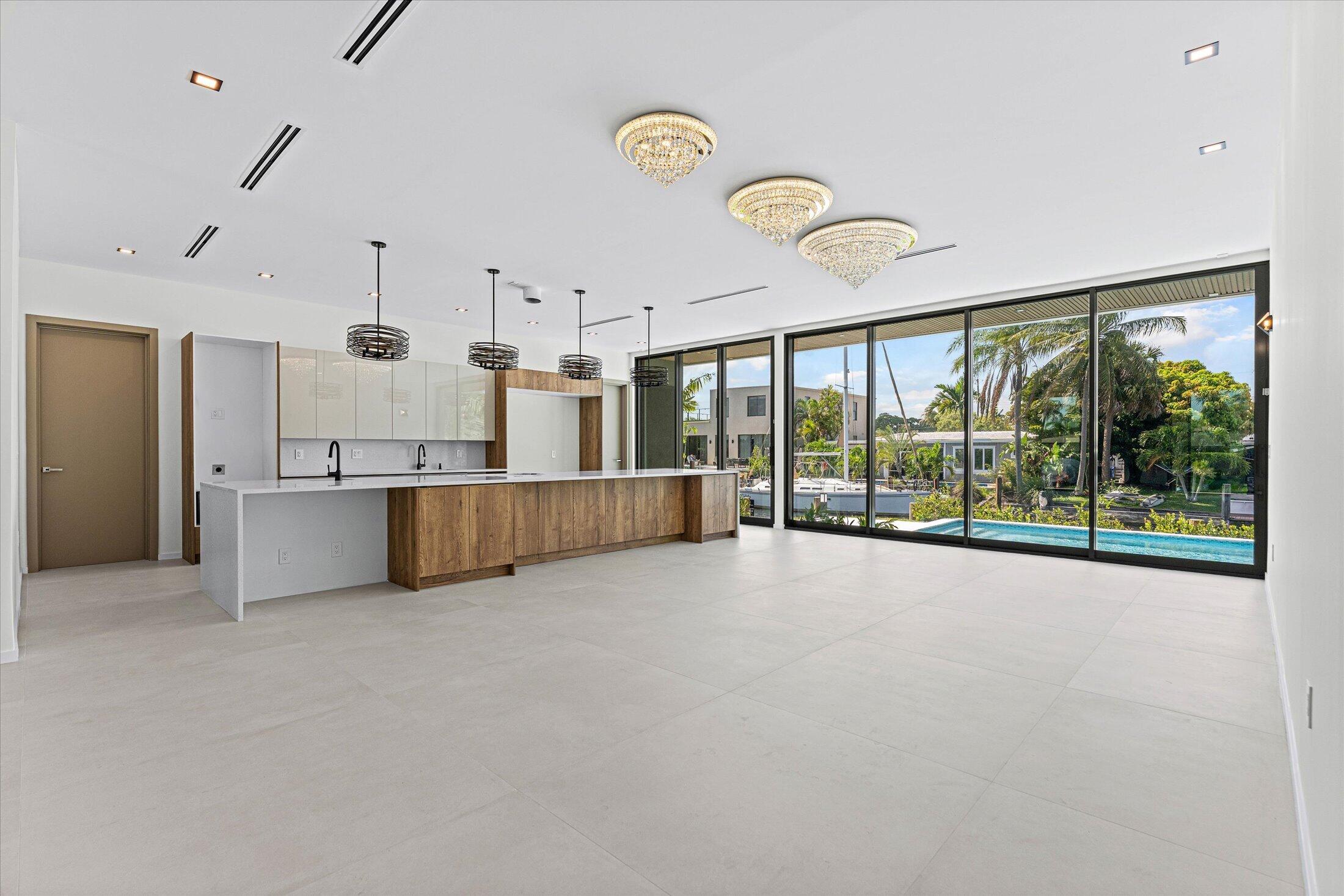 SOUTH NEW RIVER ISLES SEC - Residential