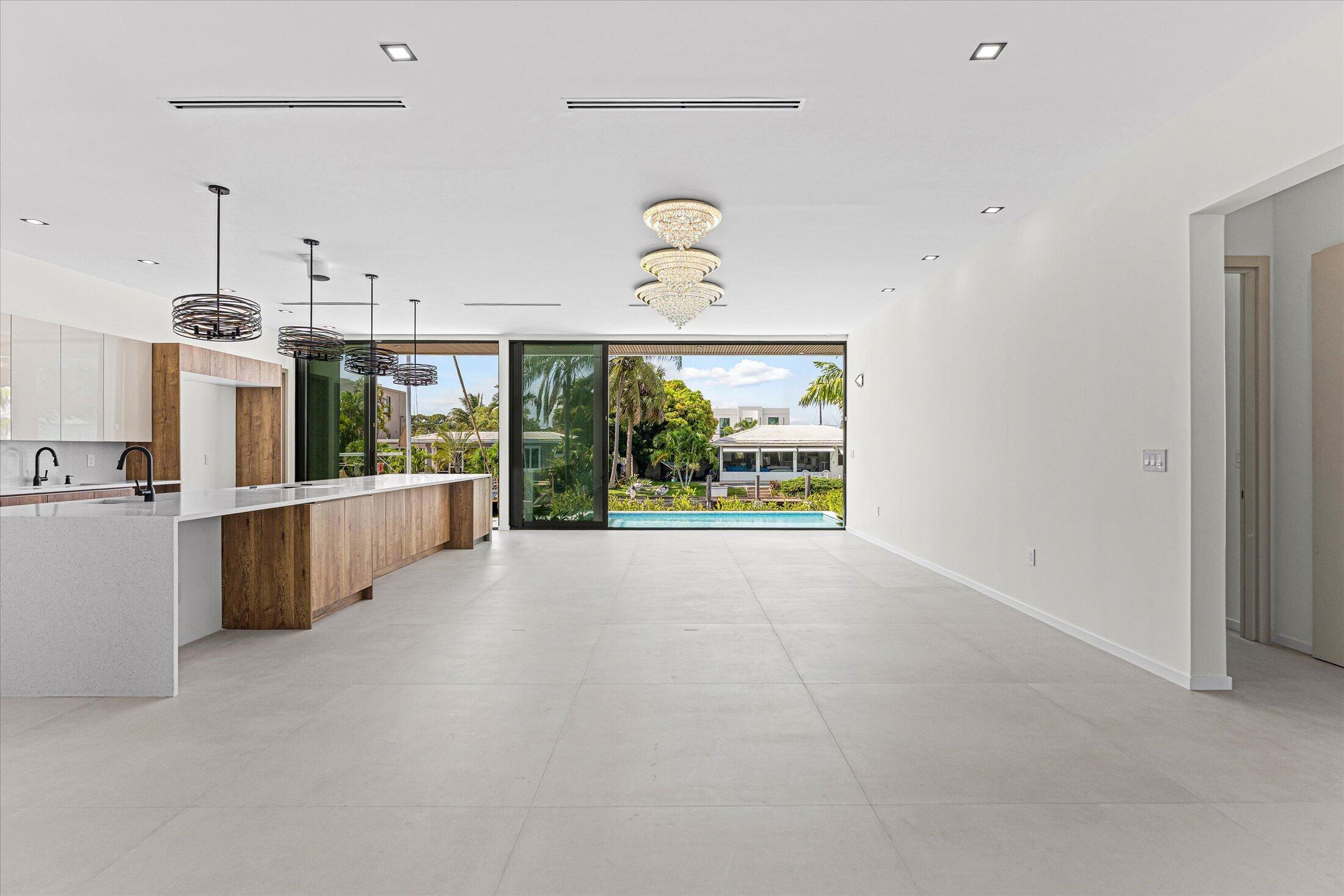 SOUTH NEW RIVER ISLES SEC - Residential