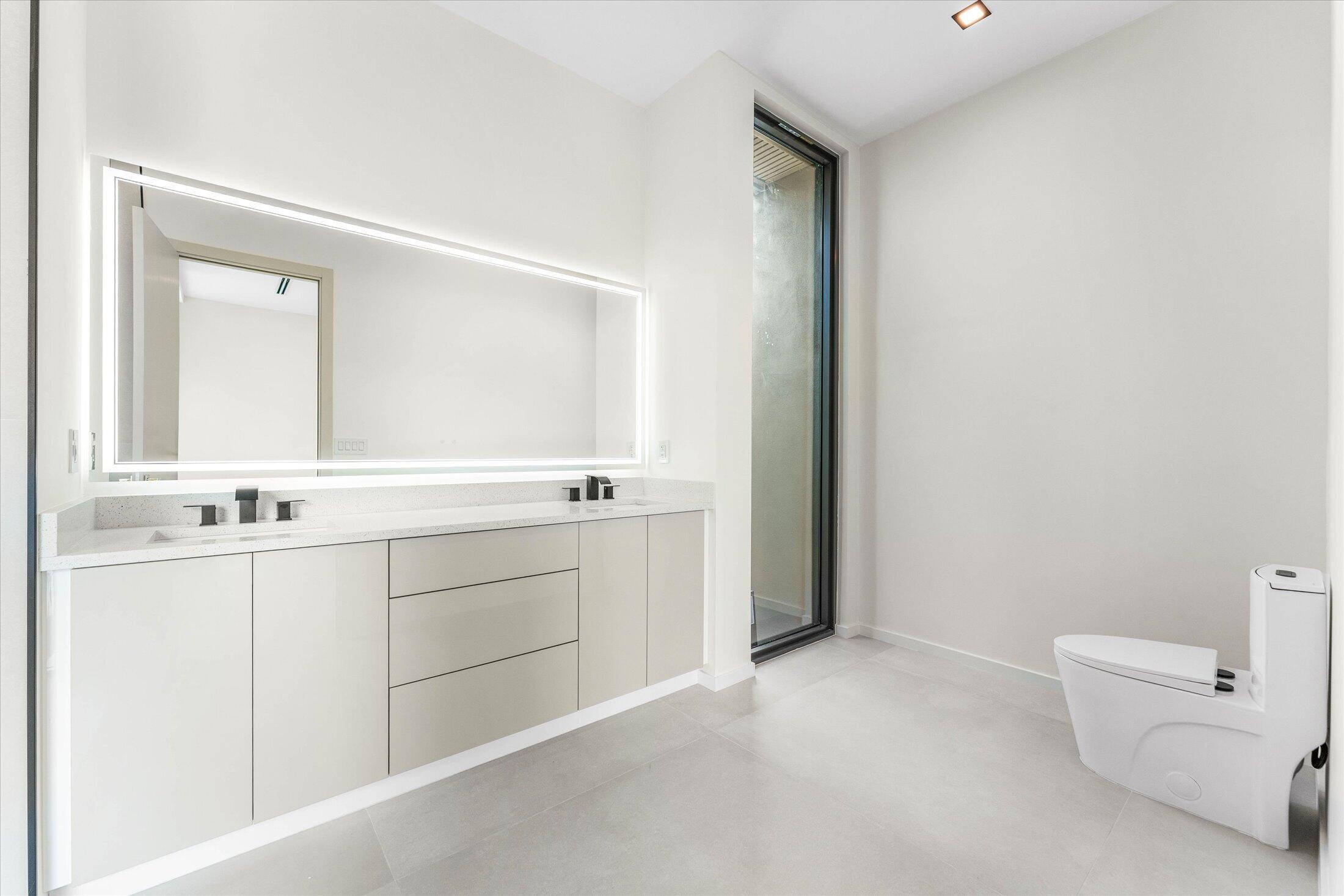 SOUTH NEW RIVER ISLES SEC - Residential