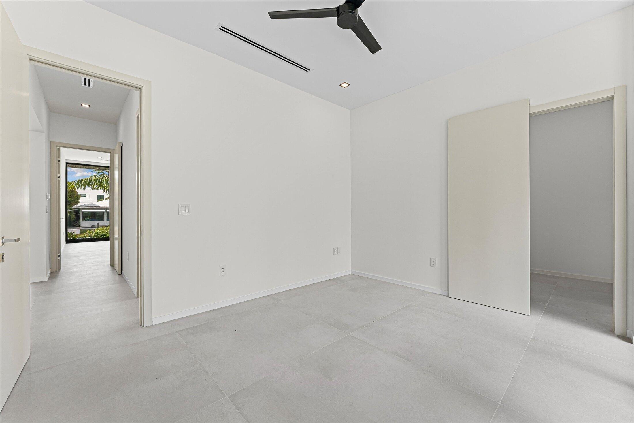 SOUTH NEW RIVER ISLES SEC - Residential