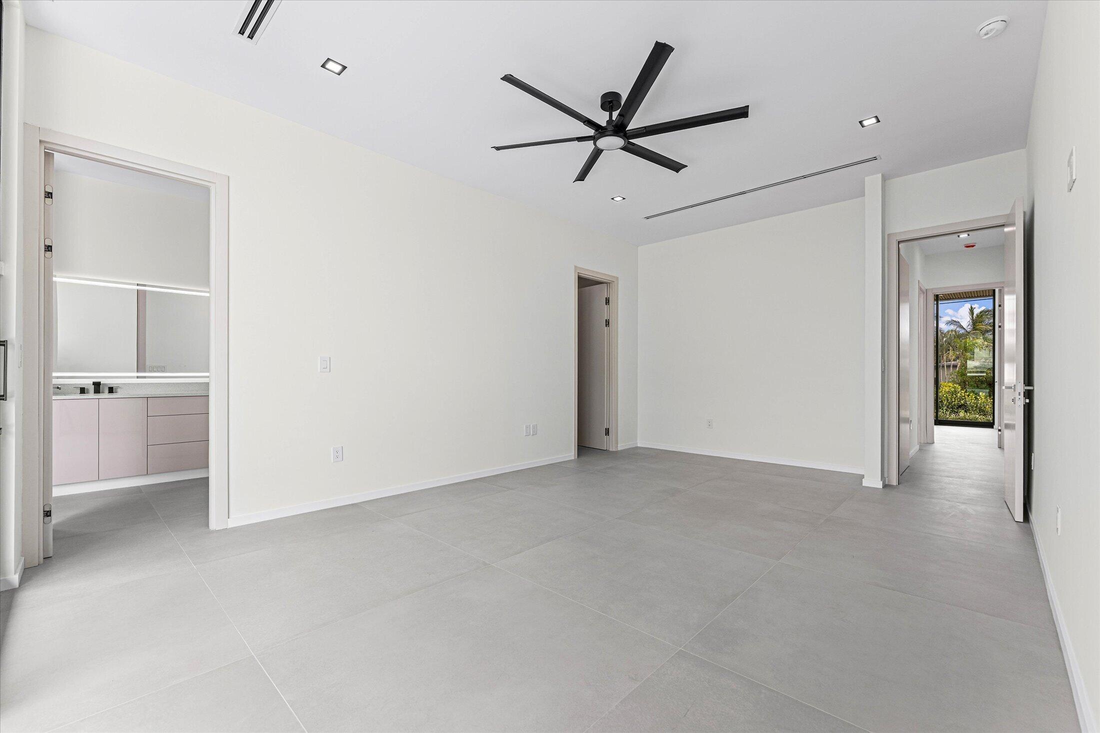 SOUTH NEW RIVER ISLES SEC - Residential